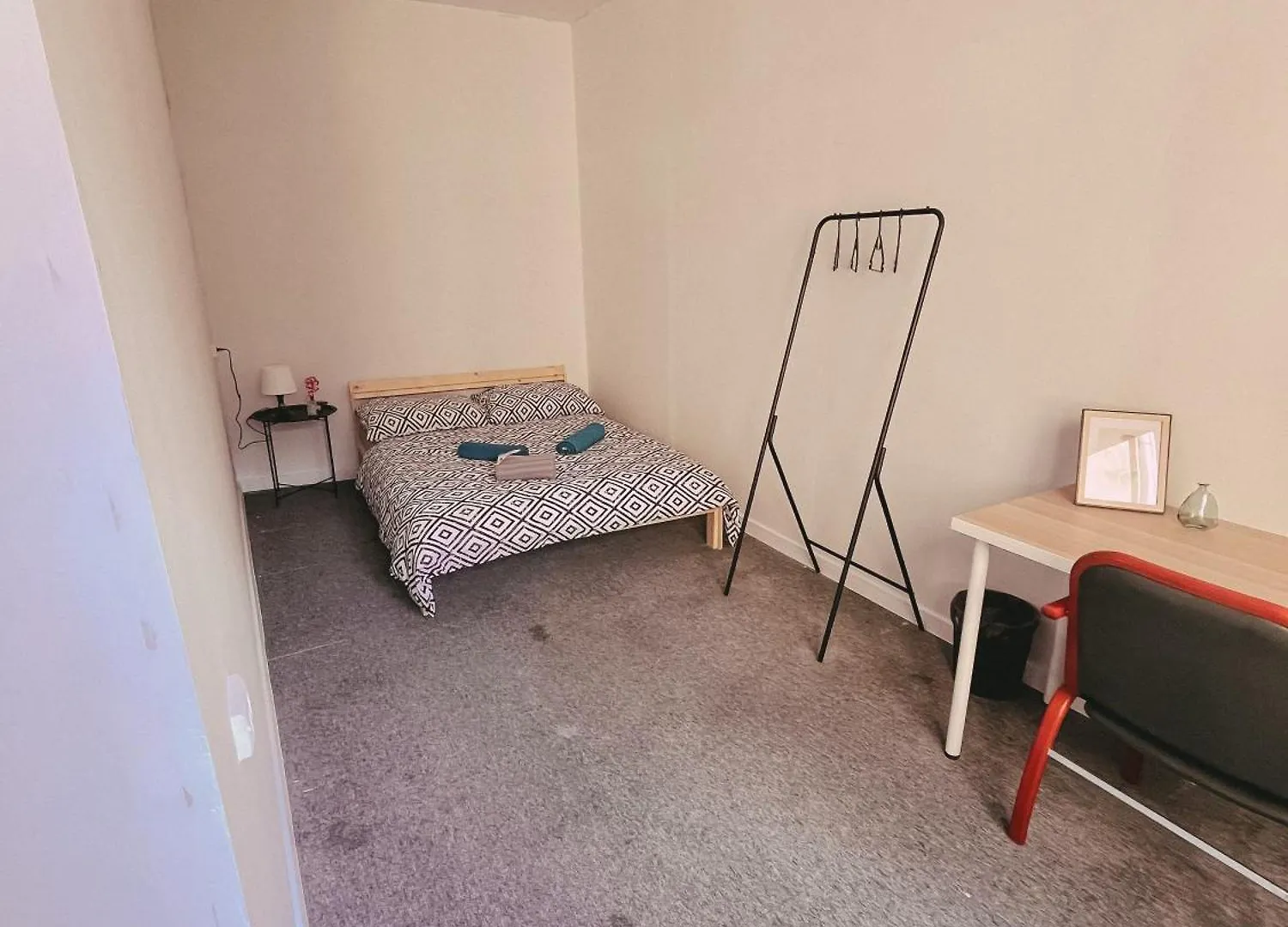 Cool And Big Room In クラクフ