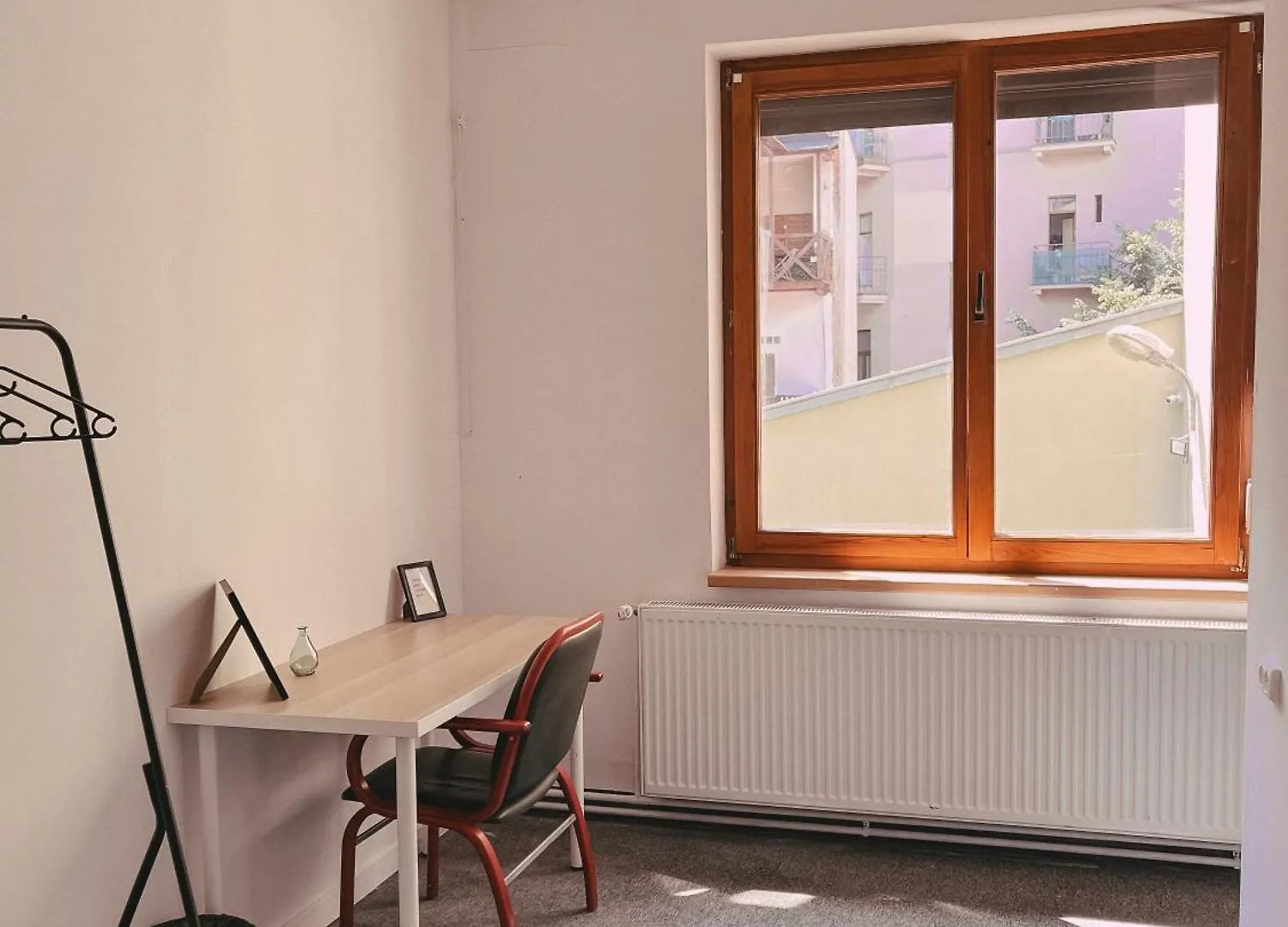 Cool And Big Room In Krakow 0*,