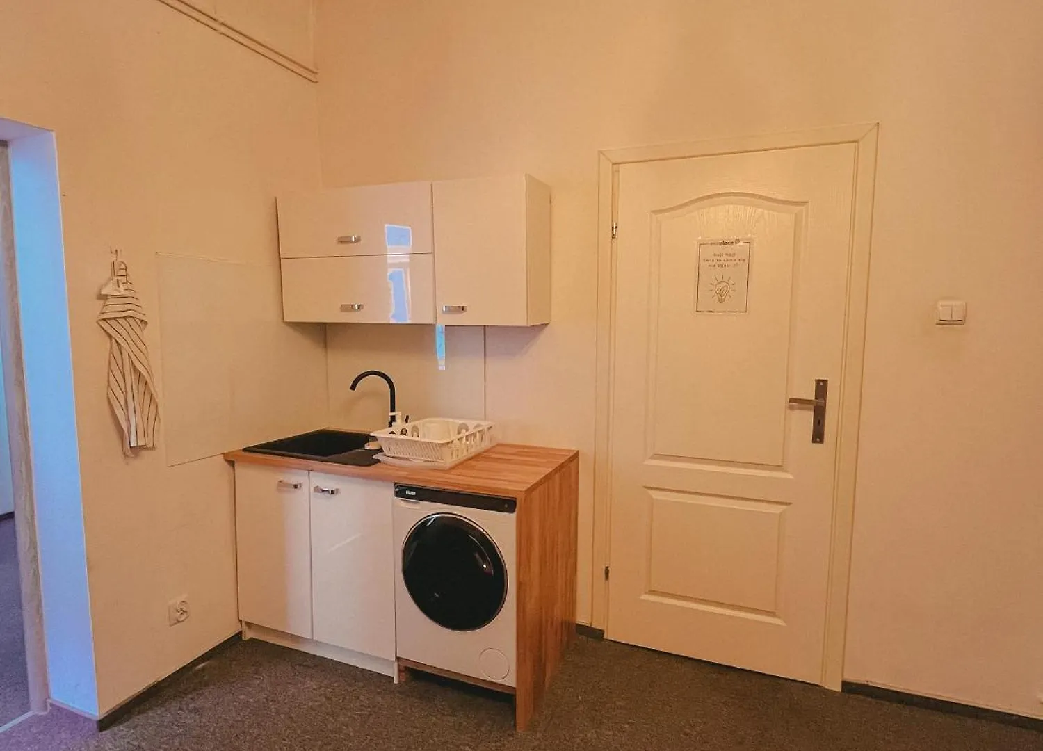 Homestay Cool And Big Room In Krakow Poland